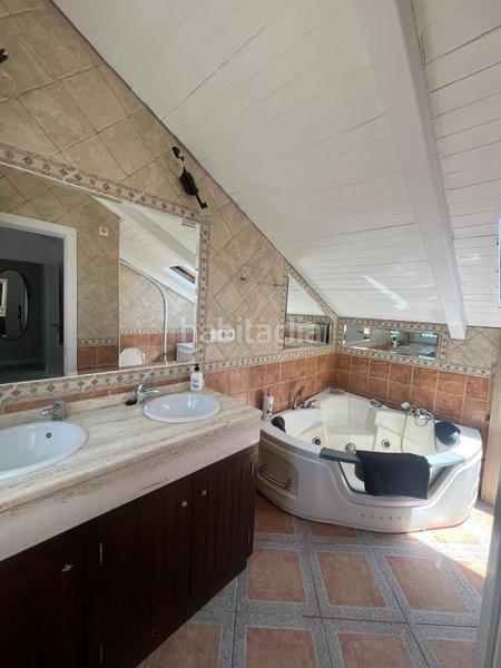 Foto 0dd69300-3bab-4d98-bd12-33e82ec9f2b7. Casa a schiera in Los Pacos Fuengirola