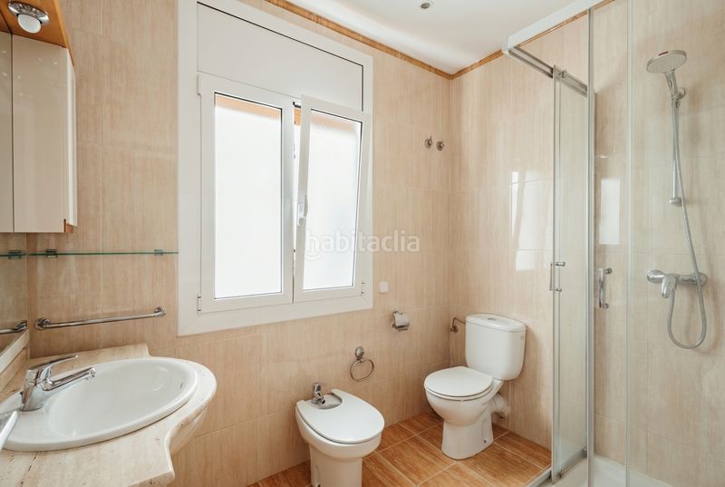 Foto 517846fb-3a67-4578-9a50-09f5a6e556fc. Pis amb xemeneia calefacció a Centre Sitges