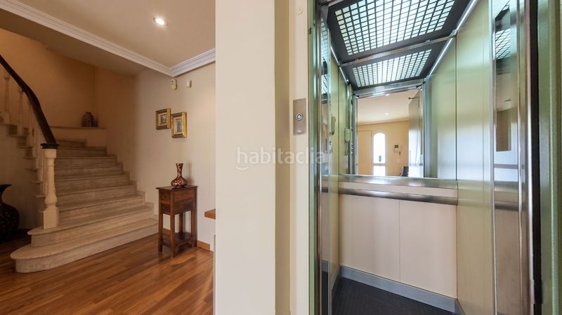Foto 93871429-275e-445d-88c3-39fe70051fb5. Casa amb calefacció aparcament piscina a Mas Lluí Sant Feliu de Llobregat