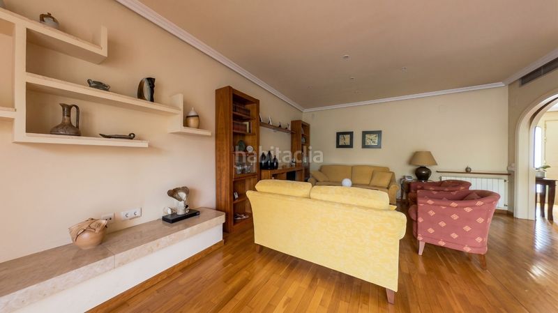 Foto aeddad84-2a97-4bc5-9a7f-99eb5e873f3b. Casa amb calefacció aparcament piscina a Mas Lluí Sant Feliu de Llobregat