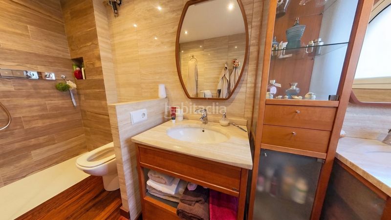 Foto c093223f-605d-4165-bc72-f555dedac06d. Casa amb calefacció aparcament piscina a Mas Lluí Sant Feliu de Llobregat