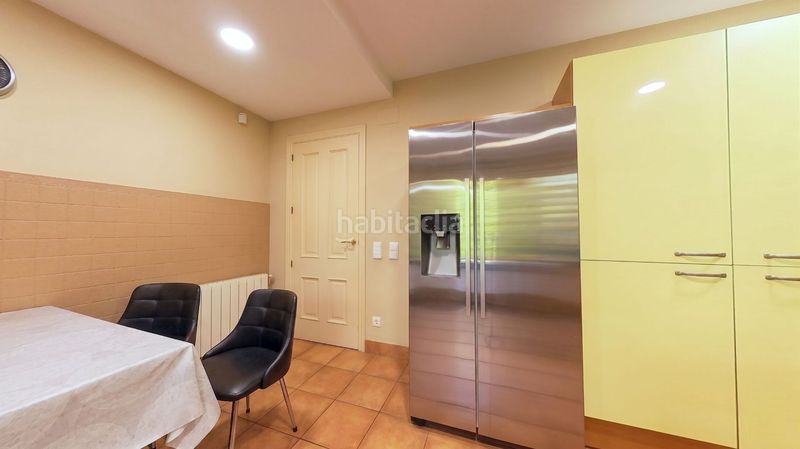 Foto eb40fa7d-f669-4df4-a5d9-868c4a62e9a1. Casa amb calefacció aparcament piscina a Mas Lluí Sant Feliu de Llobregat