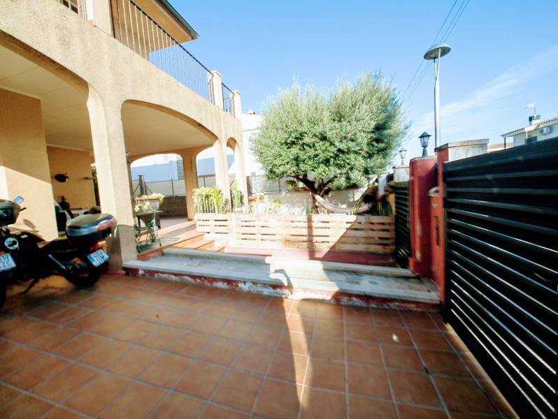 Foto 93414f20-735c-4636-830e-fa98989180a1. Haus mit heizung pool in Calafell residencial Calafell