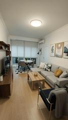 Pis a Sagrada Famlia. Piso exterior con encanto clsico y todas las comodidades modern