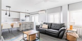 Piso en El Camp d´en Grassot i Gràcia Nova. Piso tranquilo y luminoso con ascensor en el corazón de camp den