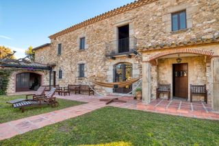 Casale in Cabanyes-Mas Ambrs-Mas Pall. Masa con 6 habitaciones con parking, piscina y vistas a la mont