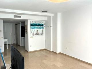 Apartament  Calle artur mundet. Estupendo apartamento a 2 minutos a pie  de  la playa
