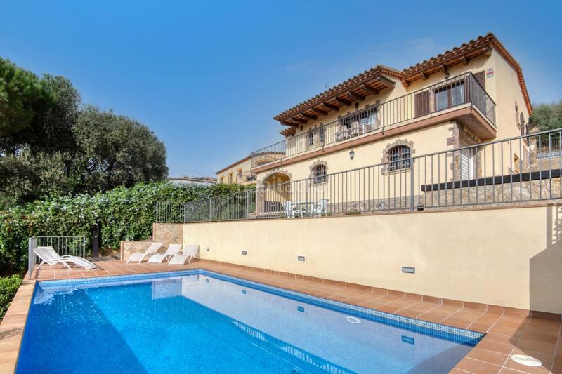 Foto bfc915bd-6ab0-49ff-8e7a-2e54d604d840. Chalet con parcheggio in Cabanyes-Mas Ambrós-Mas Pallí Calonge