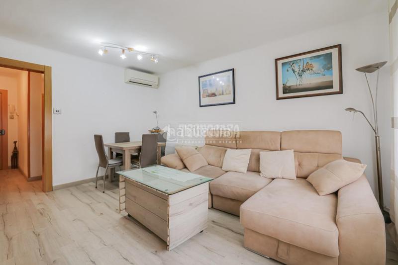 Foto f955e2c6-3697-452a-935e-c15107dc144c. Etagenwohnung in Can Palet Terrassa