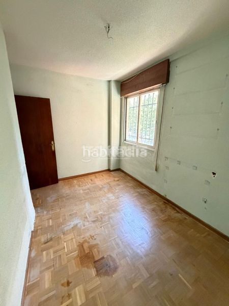 Foto 56ad973a-d23f-4451-b7eb-1b916f546583. Piso  en venta en Aluche Madrid