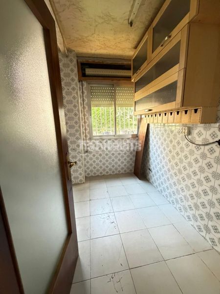 Foto a081089d-0d79-481c-89a7-2798ba4c63d9. Piso  en venta en Aluche Madrid