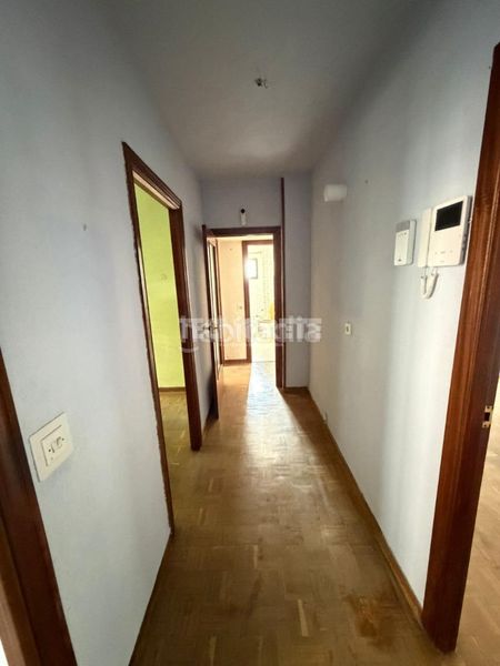 Foto db7e050f-d9c8-4c47-9f14-4ae4ea3134e6. Piso  en venta en Aluche Madrid