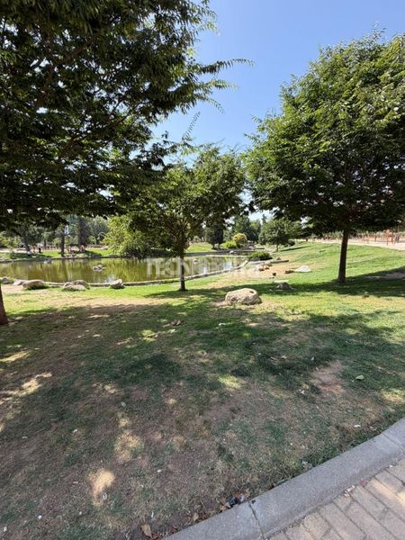 Foto f665f4da-a27b-401d-b854-447e34970bd8. Piso  en venta en Aluche Madrid
