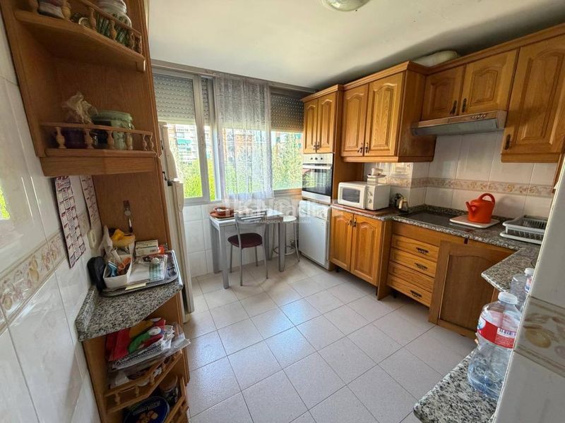 Foto db6d399c-32ad-44e5-8eda-9e0b58929c06. Flat in Aluche Madrid