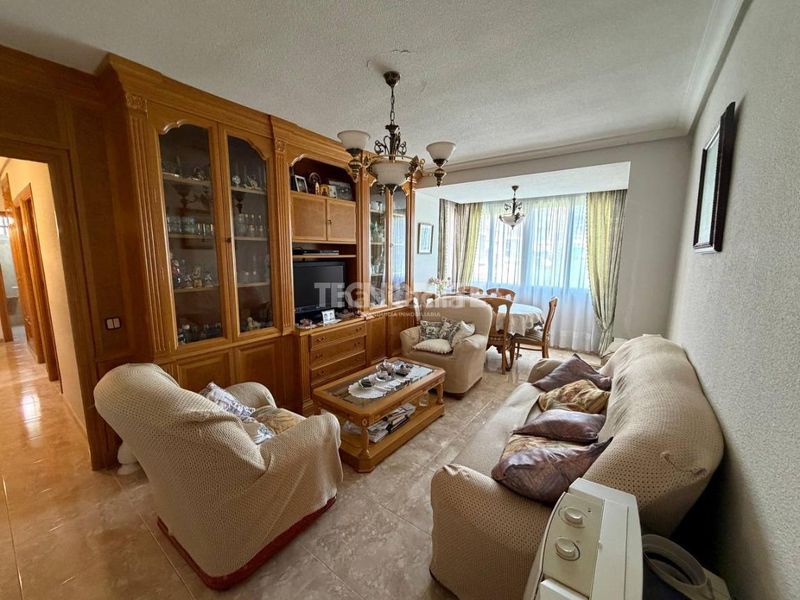 Foto f49dc882-bed4-49c2-aeb2-8fc6ccb928d2. Flat in Aluche Madrid