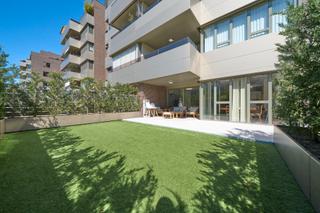 Planta baixa  Asparrena kalea. Exclusiva vivienda de 4 dormitorios con gran jardín privado en u