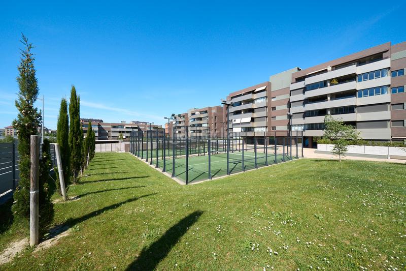 Foto f6c361ce-cd51-4d1b-a9c3-64b169164260. Rez-de-chaussée avec chauffage parking dans Aretxabaleta Vitoria - Gasteiz