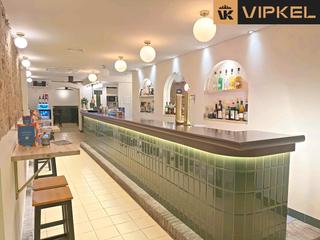 Locale commerciale in Carrer d'Enric Granados