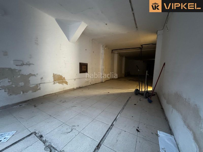 Foto fb1075c4-782a-4983-91e7-4903ffef055c. Local comercial a Guinardó Barcelona