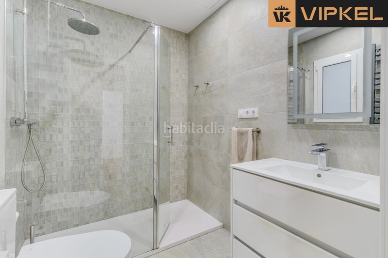 Foto b31c17d6-b7b7-4ce9-a79b-f878243db7d8. Piso en Sant Antoni Barcelona