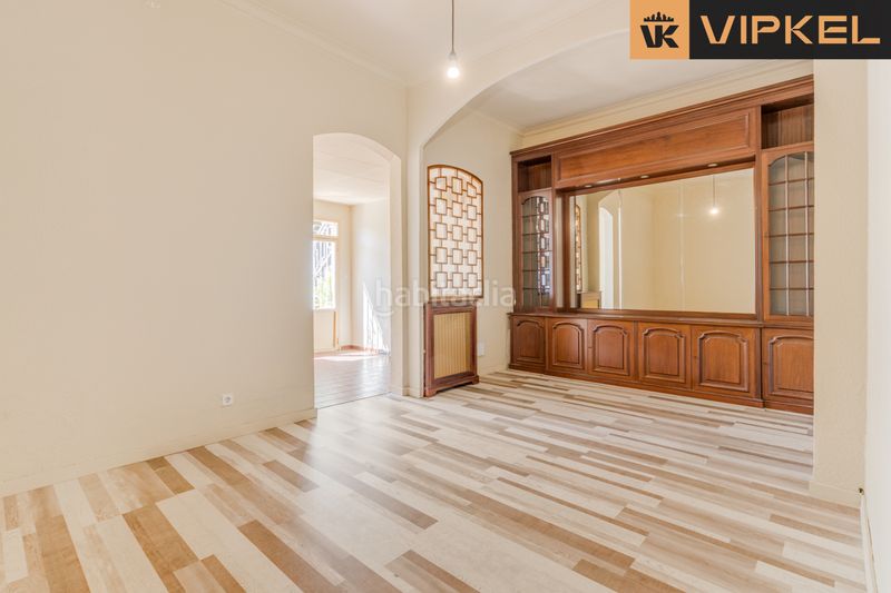 Foto cc58d694-2400-46bd-8d76-6d85d66dbe3c. Reihenhaus in La Salut Barcelona