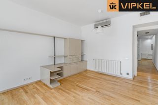 Pis  Carrer de la mare de déu de núria. Amplio piso de 98 m² con posibilidad de 3 habitaciones, parking