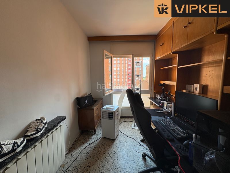 Foto 1b8a3b64-c6d7-4d34-86e3-e8b3792e3d1c. Pis amb aparcament a Concòrdia Sabadell