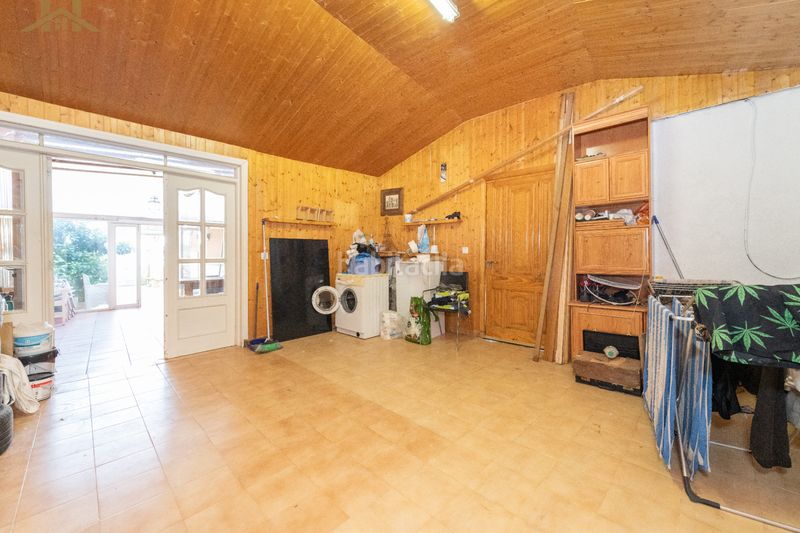 Foto c7504736-4f0e-4f18-bb6d-4e51708276b3. Casa aparellada amb calefacció aparcament a Los Barreros Seseña
