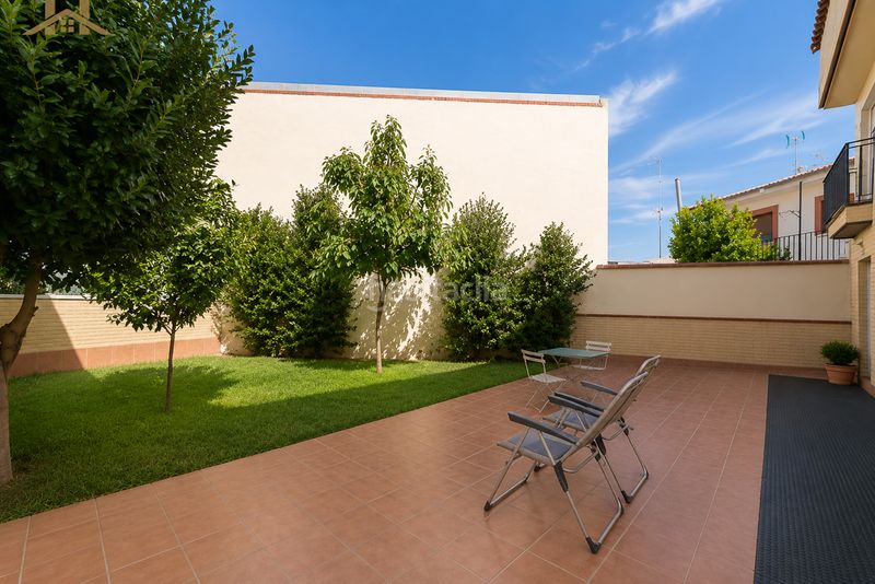 Foto be4b0042-6692-4e74-af6e-026bd644c7ef. Planta baixa amb calefacció aparcament a Centro Seseña