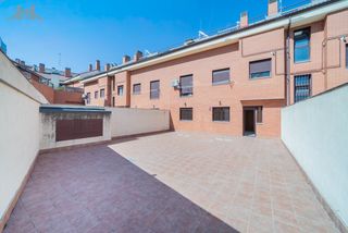 Ground floor in Casco Antiguo Norte. En venta amplia vivienda en planta baja con patio privado, 3 dor