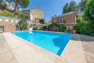 Chalet  Calle doctor fleming. En venta: espectacular chalet independiente con piscina y amplia