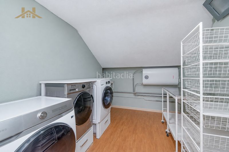 Foto b2a061c9-58ee-4d69-8dce-45ce9f23a1d8. Casa aparellada amb calefacció aparcament piscina a Seseña