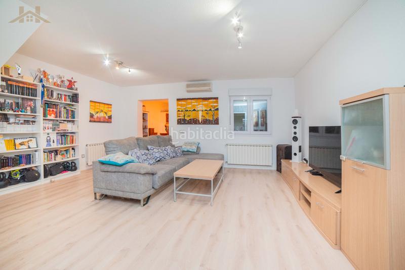 Foto 1353bf61-f195-42f3-a764-9d8cf7b4c5b4. Maison jumelée avec chauffage parking dans Cuevas-Ilustración Ciempozuelos