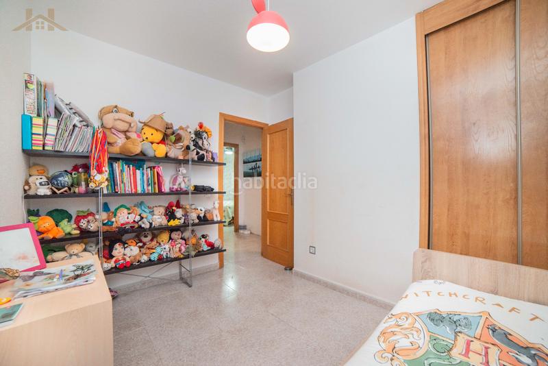 Foto a926c262-008d-4f89-82ea-18e057f3057d. Maison jumelée avec chauffage parking dans Cuevas-Ilustración Ciempozuelos