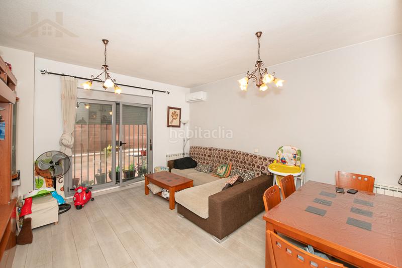 Foto f98eb7fe-37b4-421e-8e48-4e2674d20d09. Piso hogares : en venta: piso en zona céntrica en Ciempozuelos