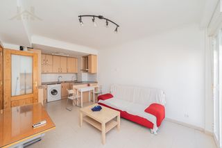 Pis  Travesía de san sebastián. En venta: magnífico piso con ascensor en urbanización con piscin