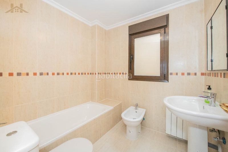 Foto ba36a646-d07c-4751-a6dd-97691f133d1e. Pis amb calefacció aparcament piscina a El Quiñón Seseña