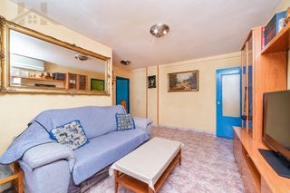 Appartement  Calle de jerónimo del moral. En venta: piso en planta baja de 3 dormitorios con terraza cerra