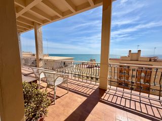 Flat  Avenida andalucía 8. Espectacular ático en cadiz