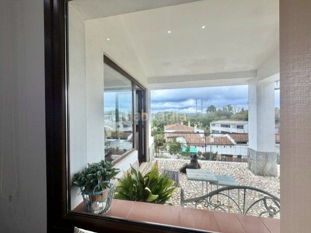Foto acd44476-c656-43e0-9f7e-366117f3dd82. Chalet mit kamin parking in Fuenteheridos