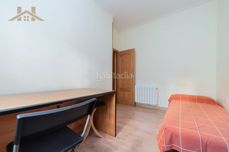 Foto 1b9c2aad-05d4-41f5-9624-f4b53babfcca. Ground floor in calle osa mayor 6 in Centro Valdemoro