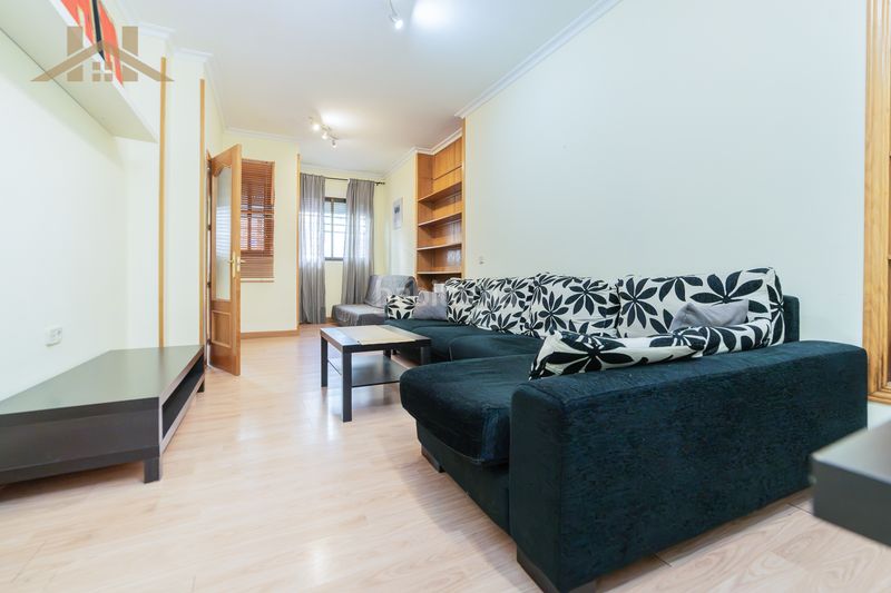 Foto 1d2c9e21-9bde-4110-a99b-59d9733f0dd3. Ground floor in calle osa mayor 6 in Centro Valdemoro