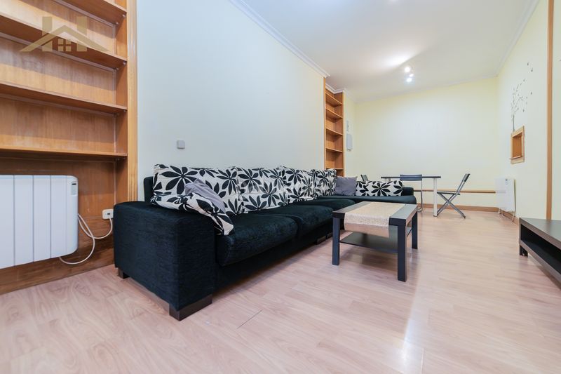 Foto 4af1096f-6f5e-41d5-bd16-2a7061977652. Ground floor in calle osa mayor 6 in Centro Valdemoro