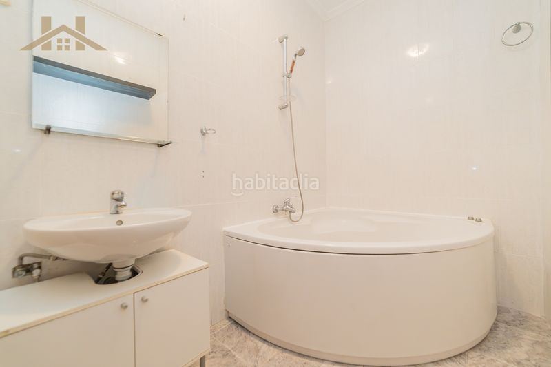Foto 8b9ebd0e-d607-4ea7-af86-f7cae4725cc4. Ground floor in calle osa mayor 6 in Centro Valdemoro