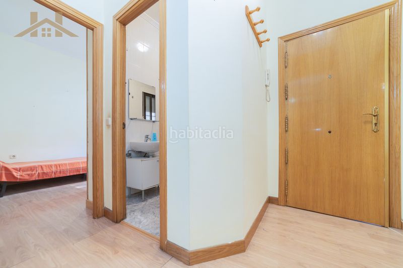 Foto f260124f-77b1-4ae9-a2f3-3b21e0ee2190. Ground floor in calle osa mayor 6 in Centro Valdemoro
