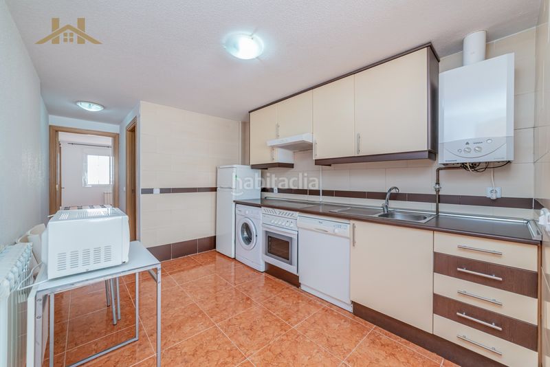 Foto 235f7472-3c99-45c2-88b3-17fb1c9de8cb. Flat with heating parking in Centro Valdemoro