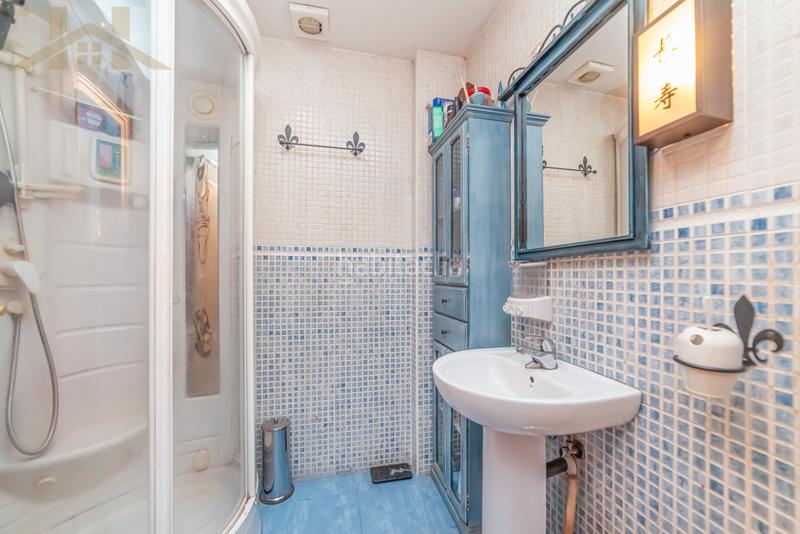 Foto 76688c96-b2fa-4097-aa38-a589ed374b2a. Maison jumelée avec cheminée chauffage parking piscine dans Valdemoro