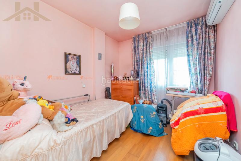 Foto bfbb9b9c-8467-48f1-b4e3-e30dbba2411b. Maison jumelée avec cheminée chauffage parking piscine dans Valdemoro