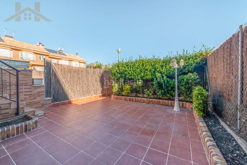 Foto 56922470-f351-496b-88dd-2fb041f27f1f. Casa adossada amb xemeneia calefacció aparcament piscina a Valdemoro