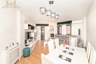 Appartement  Calle afrodita. Se vende piso en una de las zonas más demandadas de valdemoro –